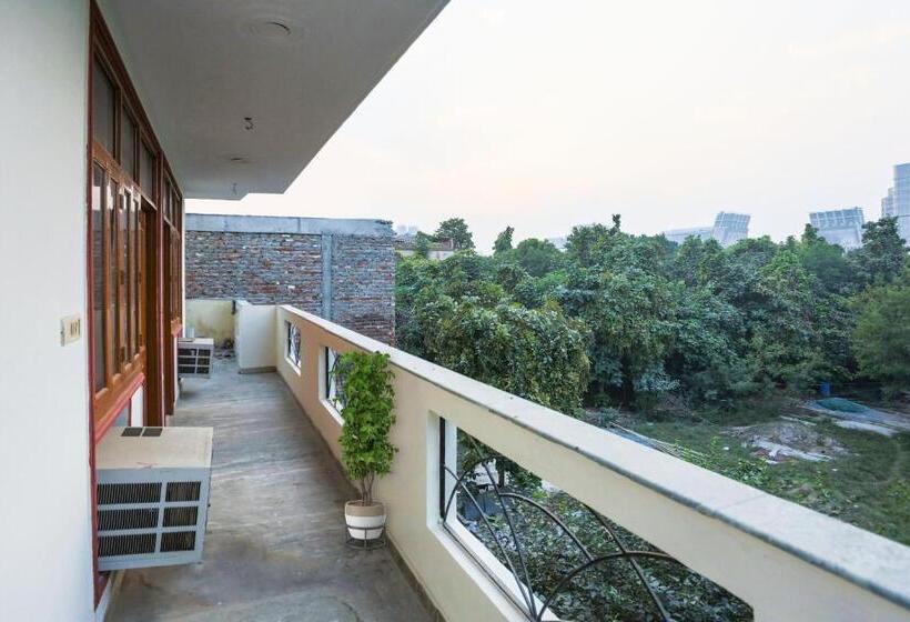 호텔 O Av Homes Near Aravali Biodiversity Park