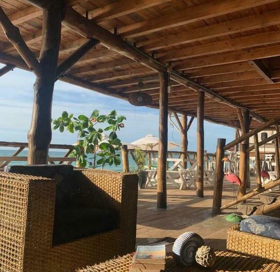 בית מלון כפרי Hidden Beach Playa Tranquila