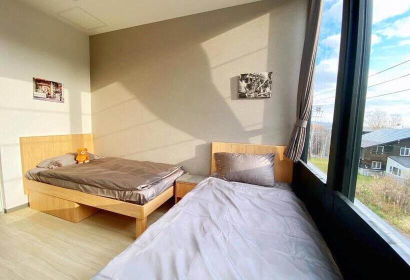 Hotel Q Fox Black Diamond