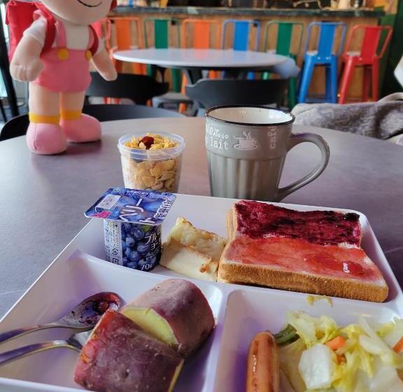 Hotel Q Fox Black Diamond