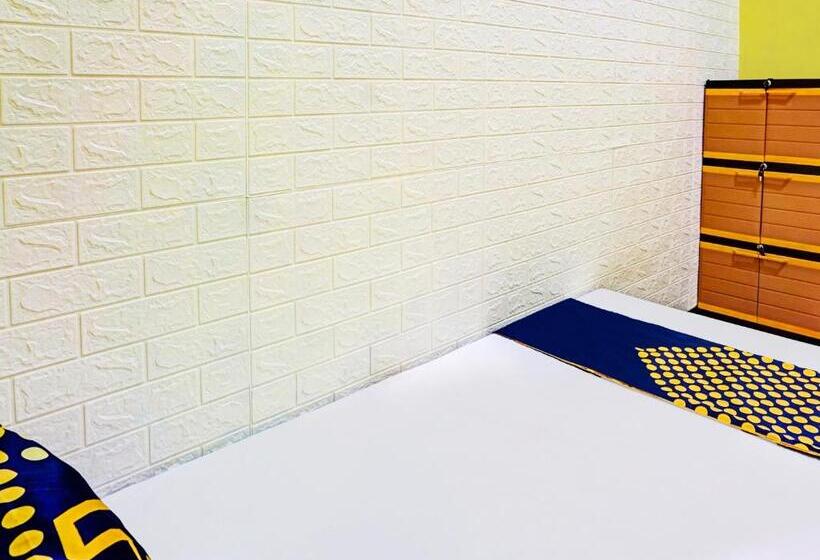 בית מלון כפרי Spot On 91931 Permata Brantas Syariah Homestay