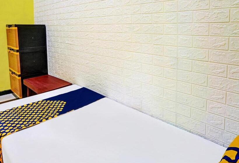 בית מלון כפרי Spot On 91931 Permata Brantas Syariah Homestay