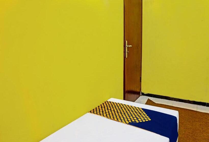 בית מלון כפרי Spot On 91931 Permata Brantas Syariah Homestay