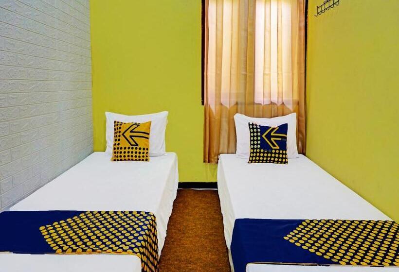 בית מלון כפרי Spot On 91931 Permata Brantas Syariah Homestay