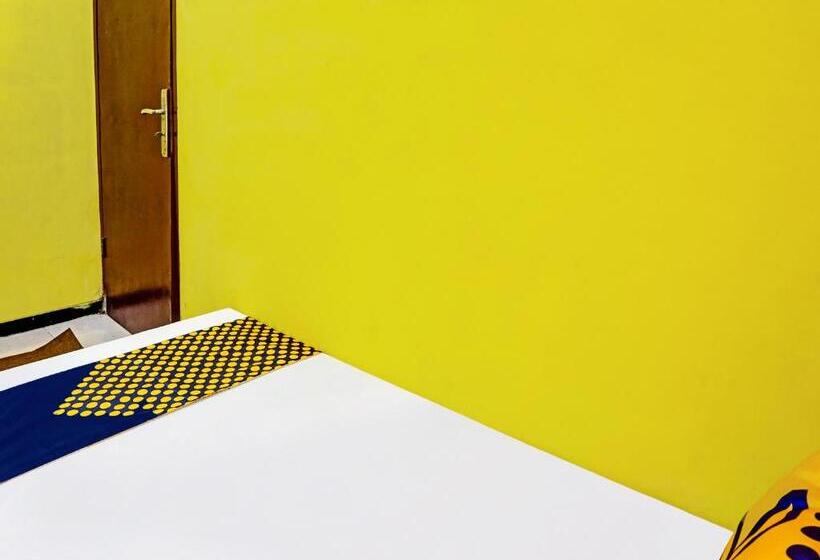 בית מלון כפרי Spot On 91931 Permata Brantas Syariah Homestay