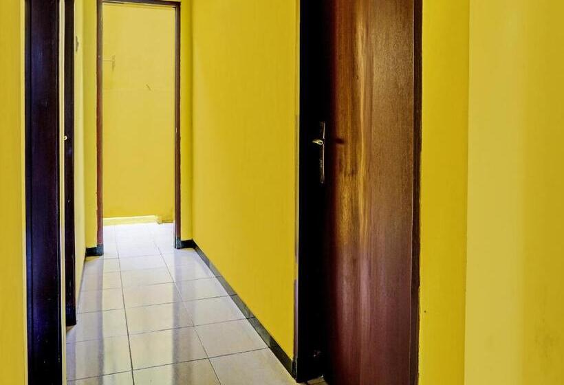 בית מלון כפרי Spot On 91931 Permata Brantas Syariah Homestay