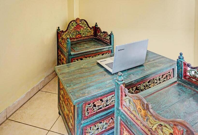 בית מלון כפרי Spot On 91931 Permata Brantas Syariah Homestay