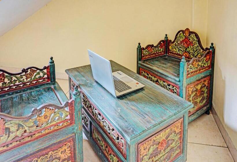 בית מלון כפרי Spot On 91931 Permata Brantas Syariah Homestay