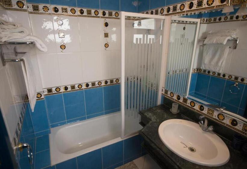 پانسیون Ras Katy Sunset Views