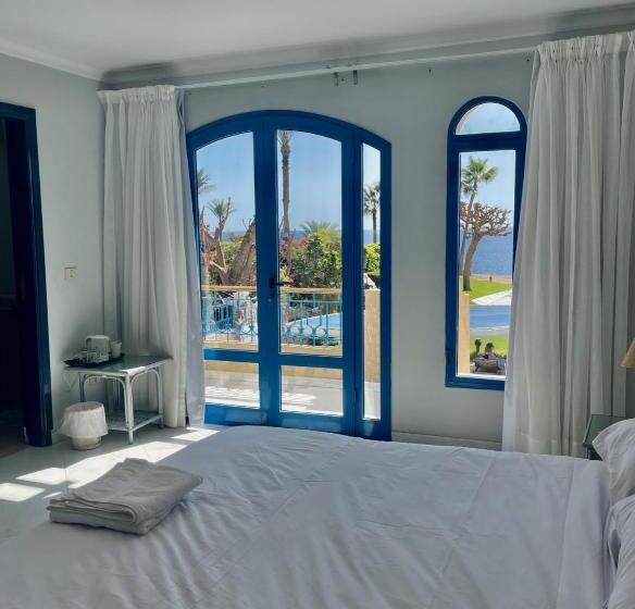 پانسیون Ras Katy Sunset Views