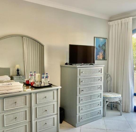 پانسیون Ras Katy Sunset Views