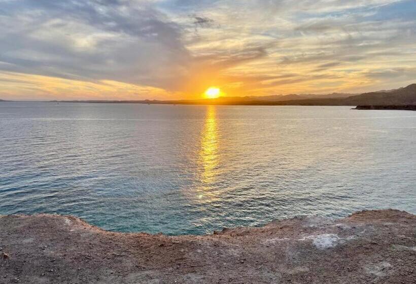 پانسیون Ras Katy Sunset Views