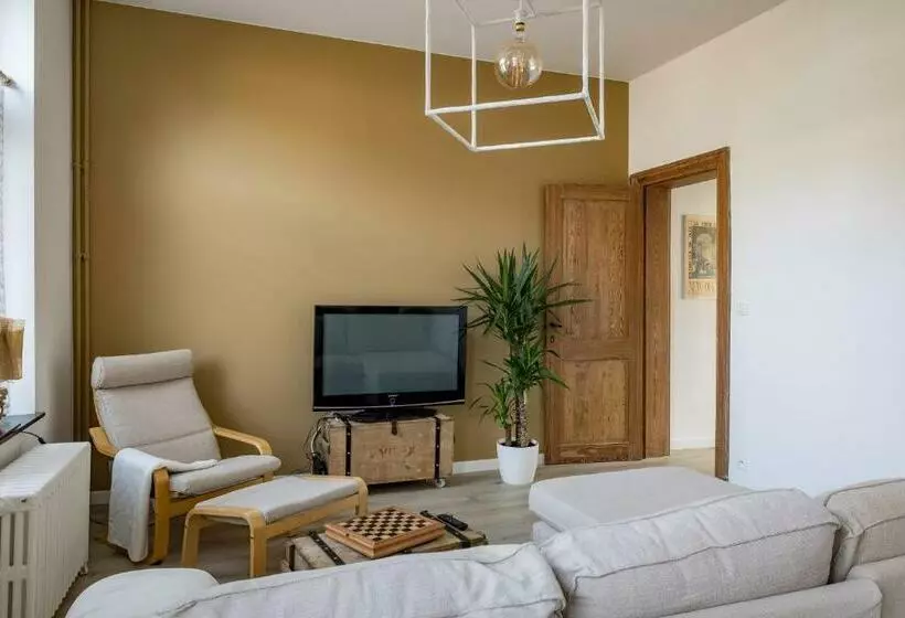Aamiaismajoitus (B&B) Gîtes In Huy   Appartements Chaleureux Dans Le Centre De Huy