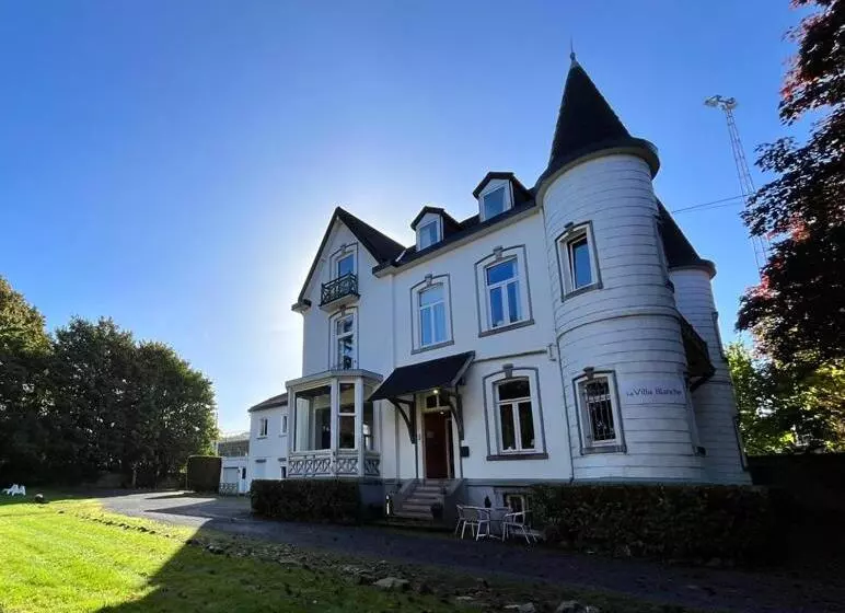 ベッドアンドブレックファースト La Villa Blanche Spa