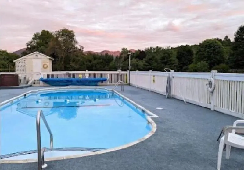 Gale River Motel