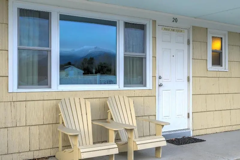 Gale River Motel