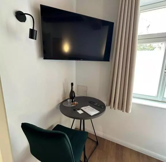 Hopfenhotel Am Adenauerufer
