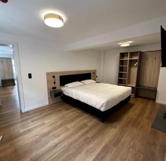 Hopfenhotel Am Adenauerufer
