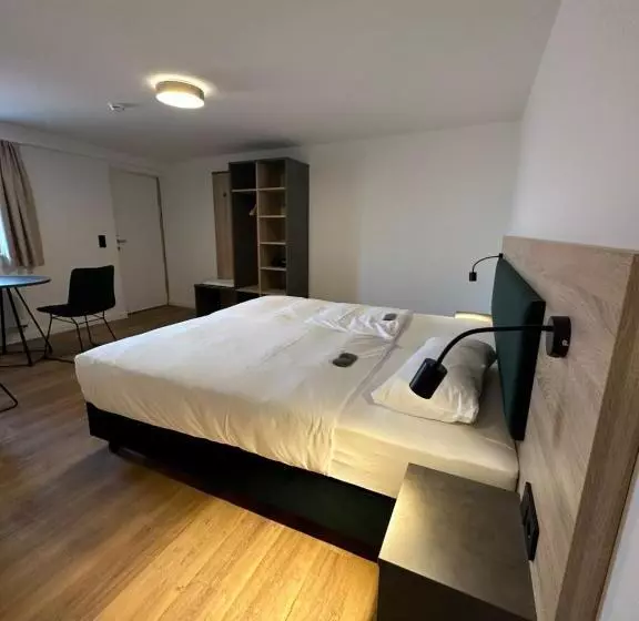 Hopfenhotel Am Adenauerufer