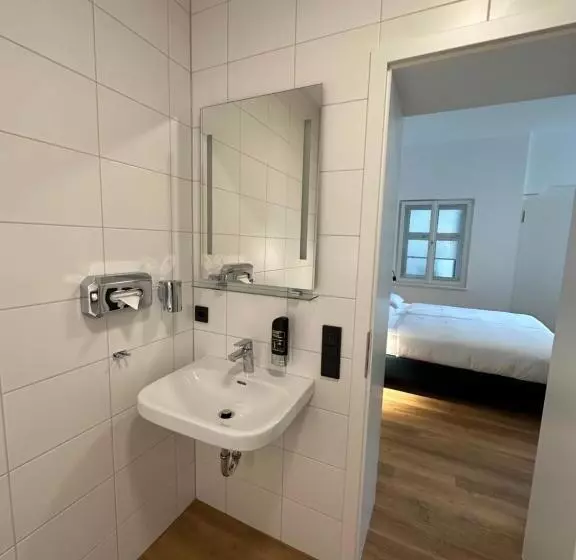 Hopfenhotel Am Adenauerufer
