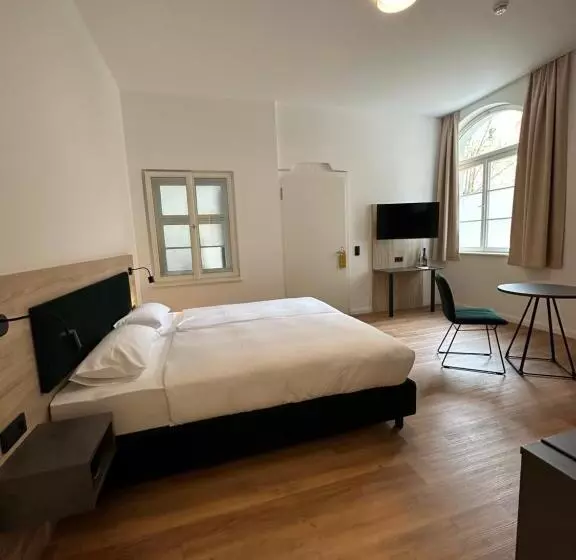 Hopfenhotel Am Adenauerufer
