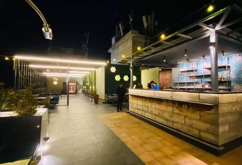 ホテル Ganga Residency