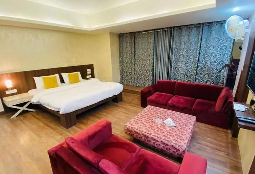 ホテル Ganga Residency