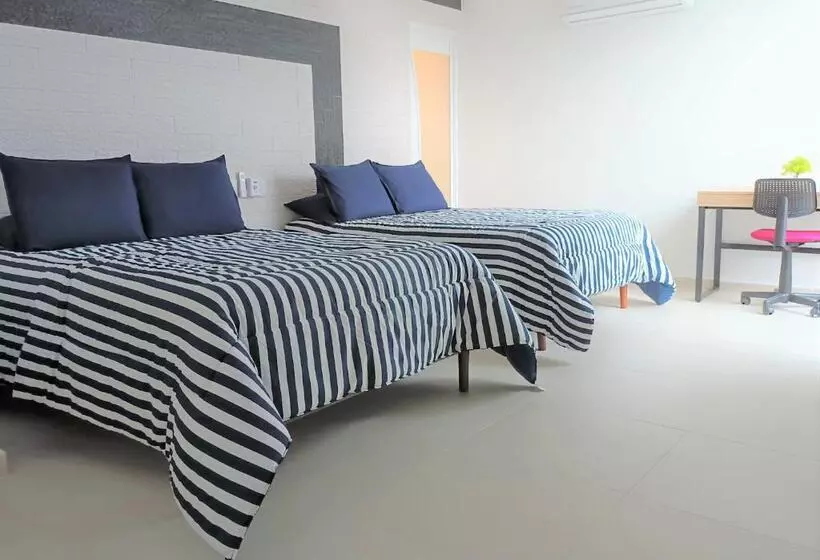 هتل Habitaciones Amubladas Logos Ii
