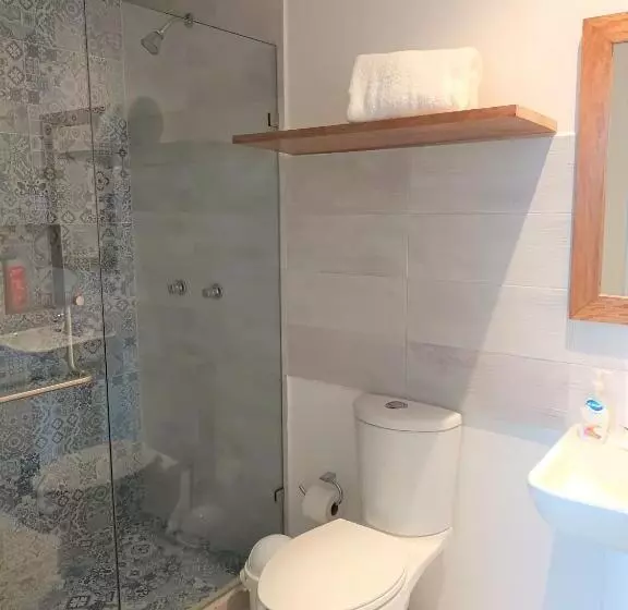 هتل Habitaciones Amubladas Logos Ii