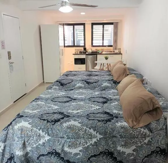 هتل Habitaciones Amubladas Logos Ii