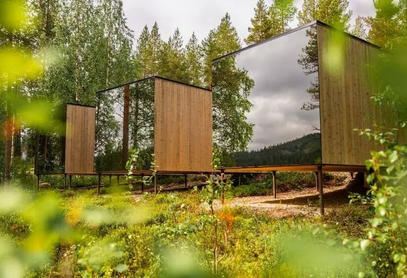 Hotelli Kuuru Lakeside