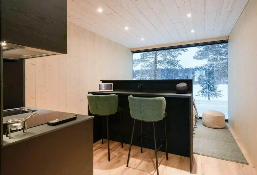 Hotelli Kuuru Lakeside