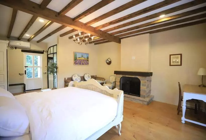 ホテル Moon River Village