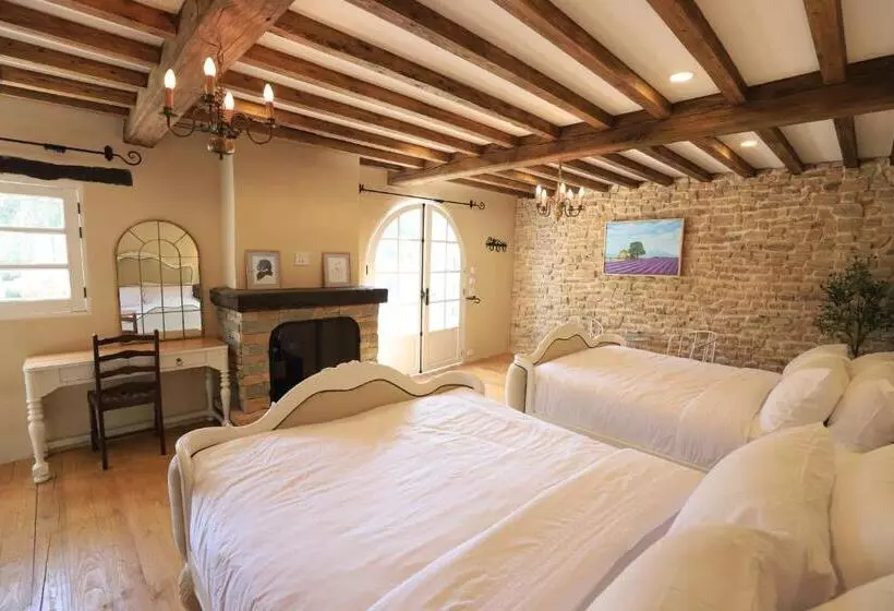 ホテル Moon River Village