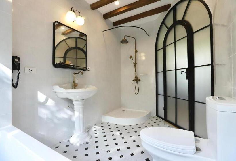 호텔 Moon River Village