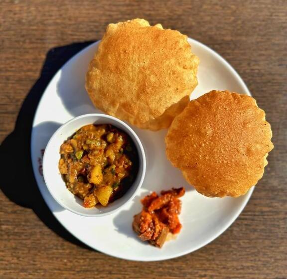 酒店 Raahi Stay, Landing Site Bir   Stay & Cafe