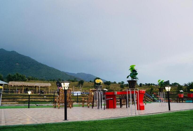 酒店 Raahi Stay, Landing Site Bir   Stay & Cafe