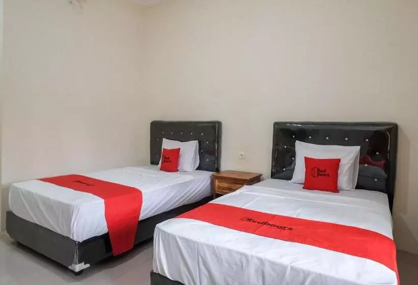 Reddoorz Plus Syariah At Hotel Indonesia Kajen