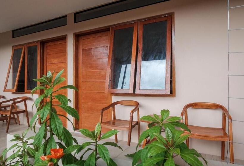 Reddoorz Plus Syariah At Hotel Indonesia Kajen