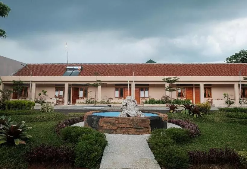 Reddoorz Plus Syariah At Hotel Indonesia Kajen