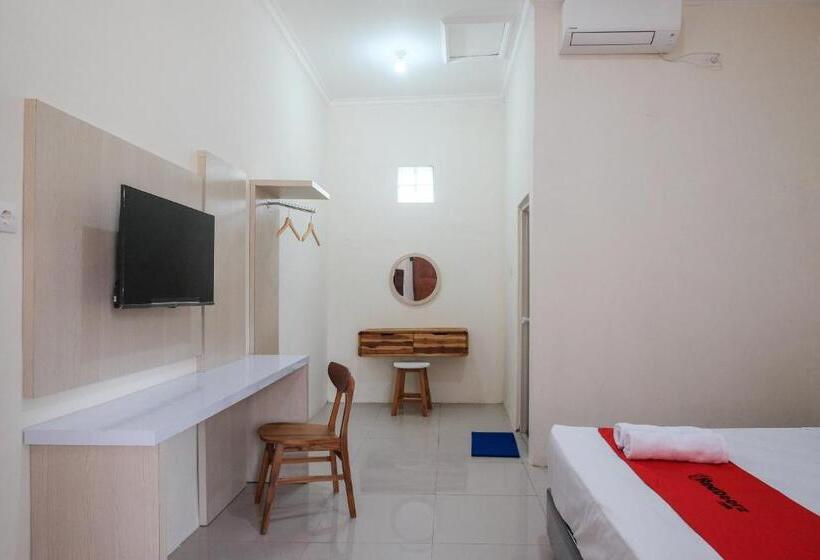 Reddoorz Plus Syariah At Hotel Indonesia Kajen