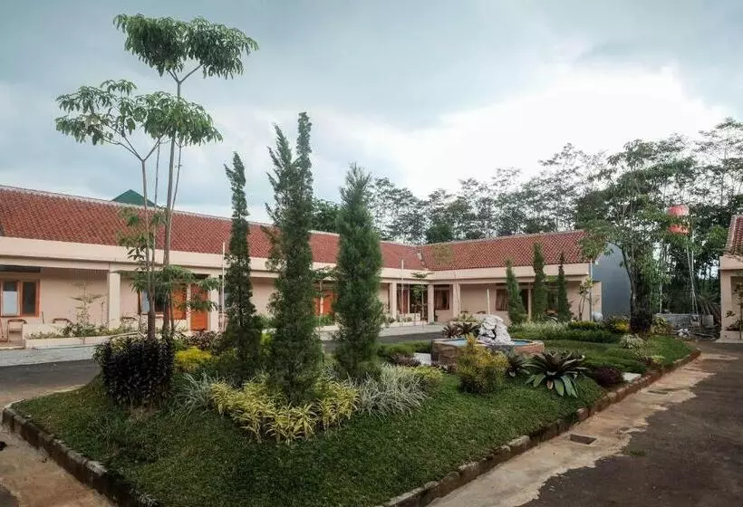 Reddoorz Plus Syariah At Hotel Indonesia Kajen