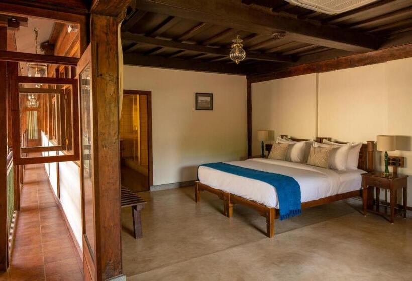 Отель Sawantwadi Palace Boutique Art