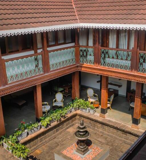 Отель Sawantwadi Palace Boutique Art