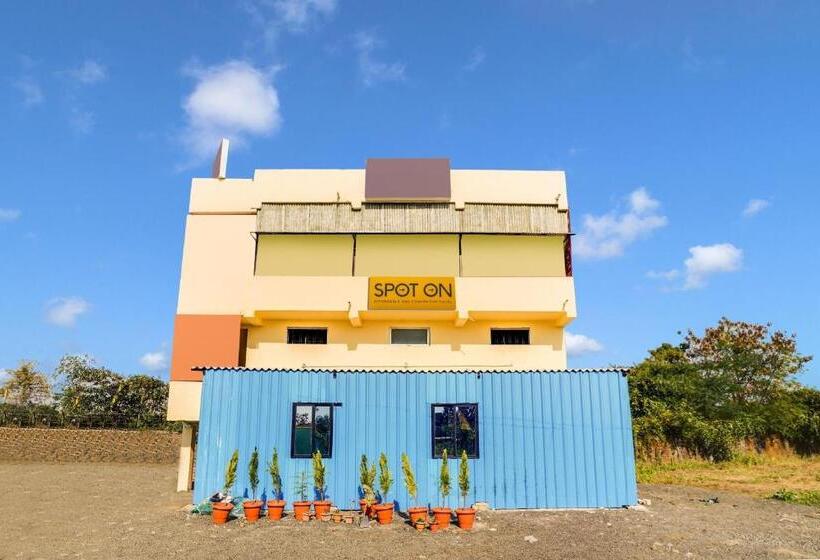 Hotel Spot On Fakt Tu Aani Mi