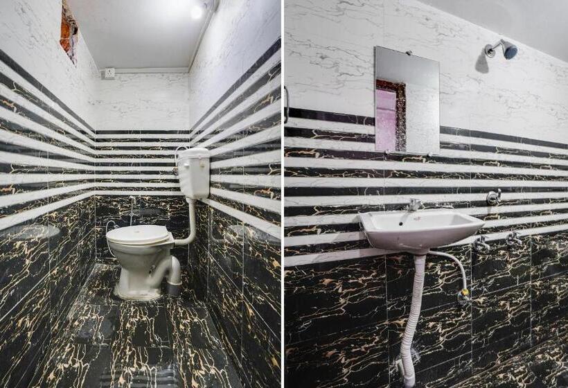 Hotel Spot On Fakt Tu Aani Mi