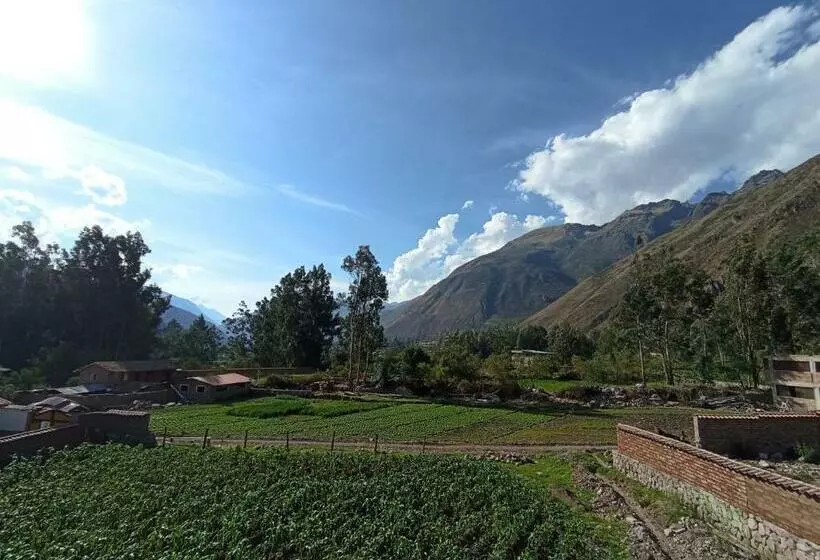 هتل Urubamba