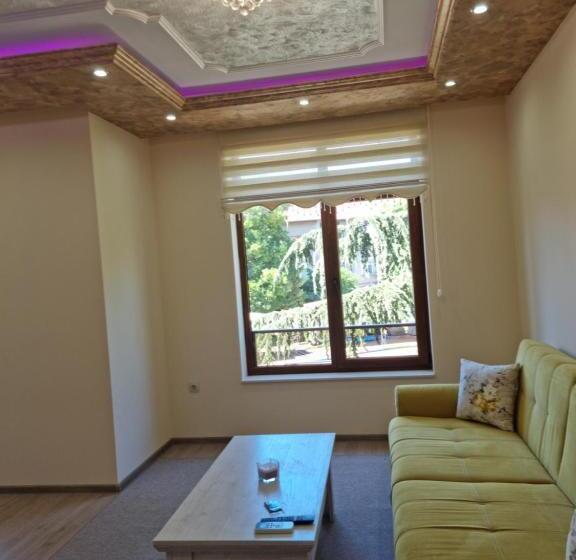 پانسیون къща за гости китанов