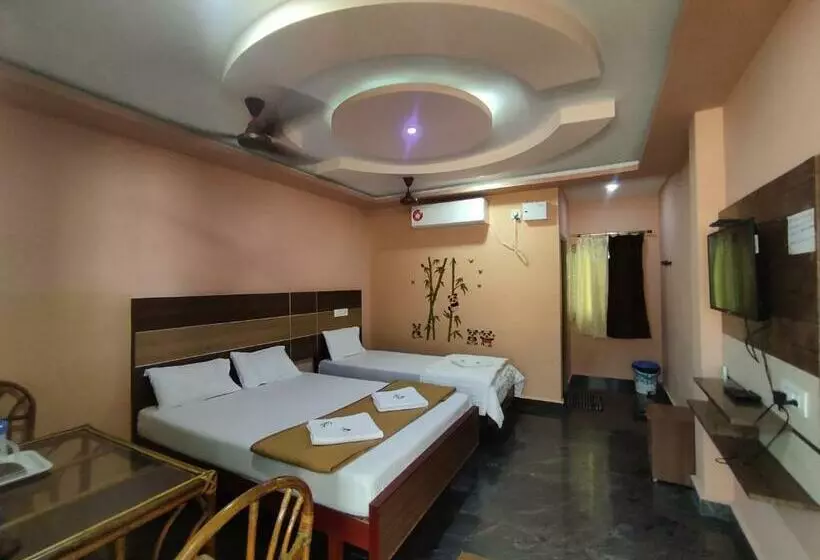 ペンション Kumar Guest House