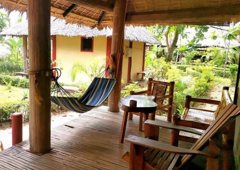 Sulu Sunset Beach Resort